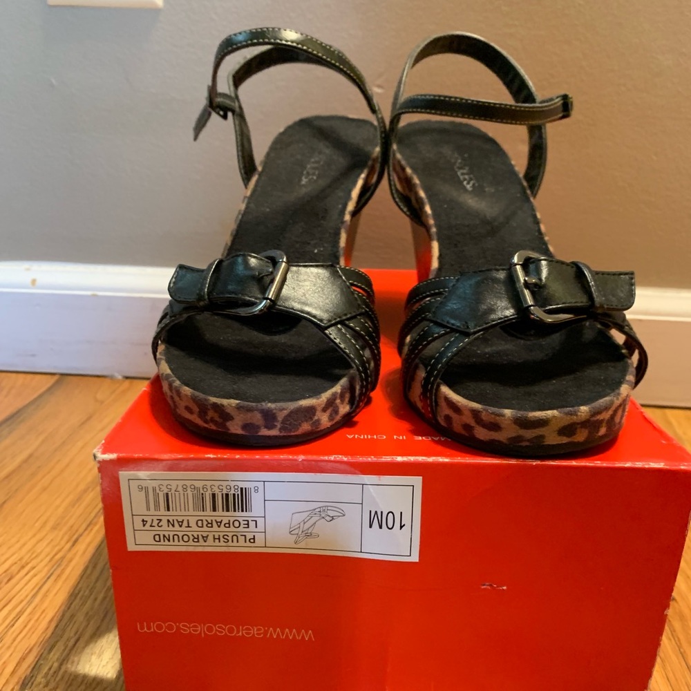 Plush around Wedge worn 3 times.